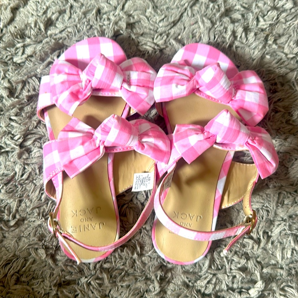 NWOT JANIE AND JACK DOUBLE BOW GINGHAM Sandals Size 10